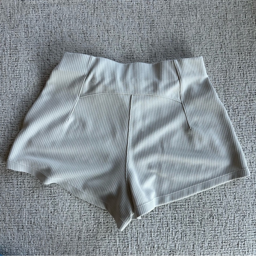 Lululemon Ribbed Softstreme High-Rise Short 2” - Picture 7 of 8